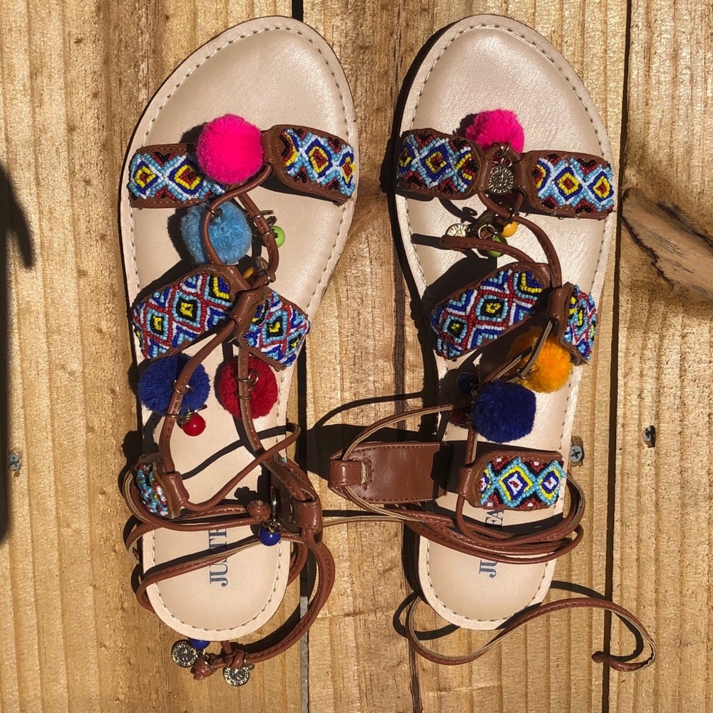 Puff Sandals - Picture 2 of 2
